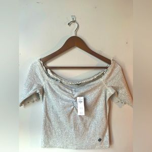 NWT Abercrombie Off the Shoulder 3/4 Sleeve Top, Gray, L